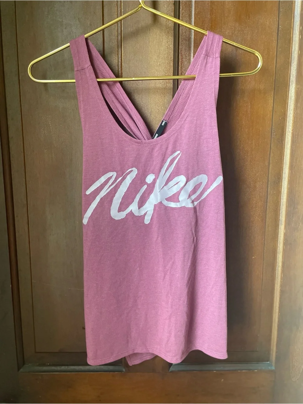 Nike dri fit women's medium sleeveless pink athletic tank top